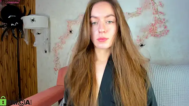 Agnes Wells online show from 30, 10, 2025