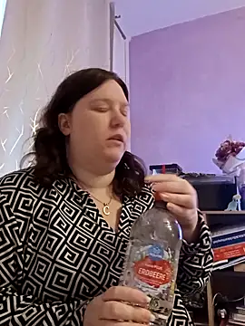 Snapshot of Feuchtekitty92@xh chatting on 14, 10, 2025 Feuchtekitty92xh online show from 14, 10, 2025