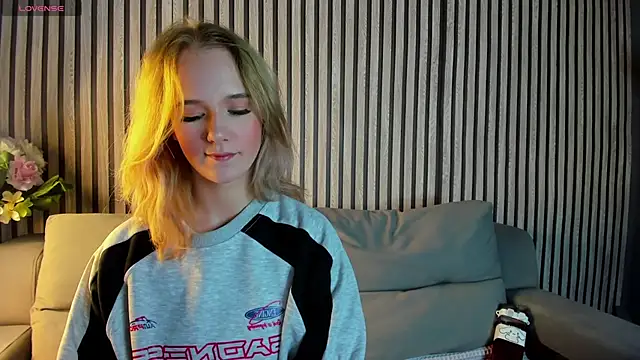 Casey Sweeet online show from 29, 9, 2025