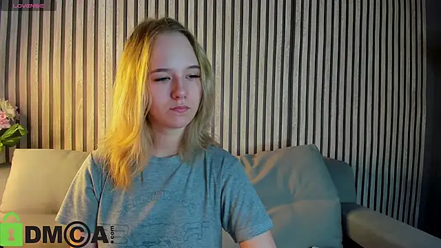 Casey Sweeet online show from 2, 10, 2025