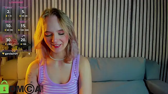 Casey Sweeet online show from 13, 10, 2025