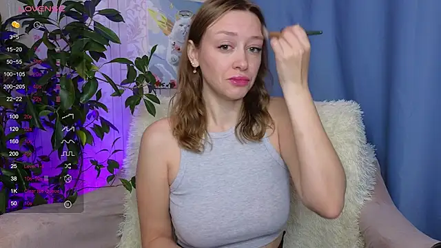 evashiny  online show from 11, 11, 2025