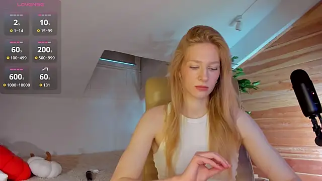 AuroraShoww online show from 6, 11, 2025