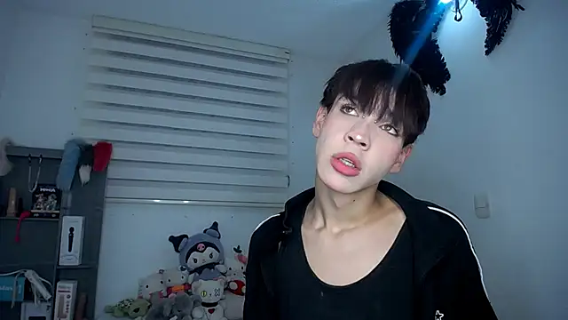 Snapshot of lucky_stricke chatting on 22, 10, 2025 lucky stricke online show from 22, 10, 2025