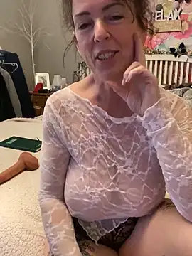 Sassylady online show from 7, 11, 2025