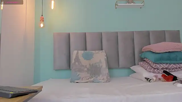 Snapshot of genesis4u chatting on 19, 9, 2025 genesis4u online show from 19, 9, 2025