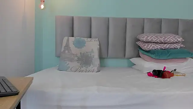 Snapshot of genesis4u chatting on 22, 10, 2025 genesis4u online show from 22, 10, 2025