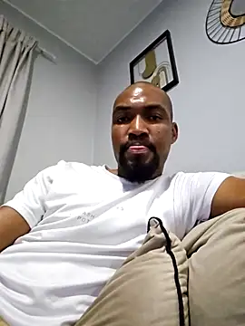 Snapshot of mojaymort chatting on 8, 10, 2025 mojaymort online show from 8, 10, 2025