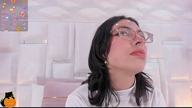 Im Molly Angel online show from 20, 10, 2025