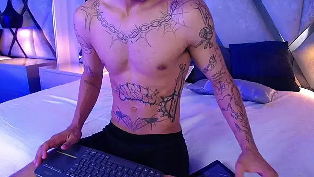 Enzo Hunter online show from 21, 10, 2025
