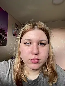 Snapshot of Kemeli008 chatting on 18, 9, 2025 Kemeli008 online show from 18, 9, 2025