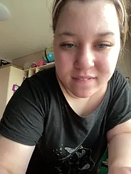 Snapshot of Kemeli008 chatting on 21, 9, 2025 Kemeli008 online show from 21, 9, 2025