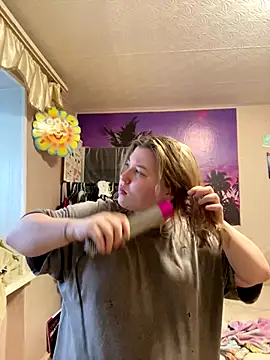 Snapshot of Kemeli008 chatting on 12, 10, 2025 Kemeli008 online show from 12, 10, 2025