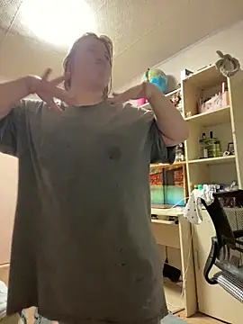 Snapshot of Kemeli008 chatting on 16, 10, 2025 Kemeli008 online show from 16, 10, 2025