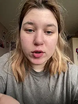 Snapshot of Kemeli008 chatting on 17, 10, 2025 Kemeli008 online show from 17, 10, 2025