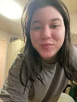 Snapshot of Kemeli008 chatting on 3, 11, 2025 Kemeli008 online show from 3, 11, 2025