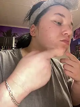 Snapshot of Kemeli008 chatting on 8, 11, 2025 Kemeli008 online show from 8, 11, 2025