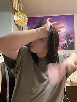 Snapshot of Kemeli008 chatting on 17, 11, 2025 Kemeli008 online show from 17, 11, 2025