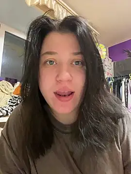 Snapshot of Kemeli008 chatting on 19, 11, 2025 Kemeli008 online show from 19, 11, 2025