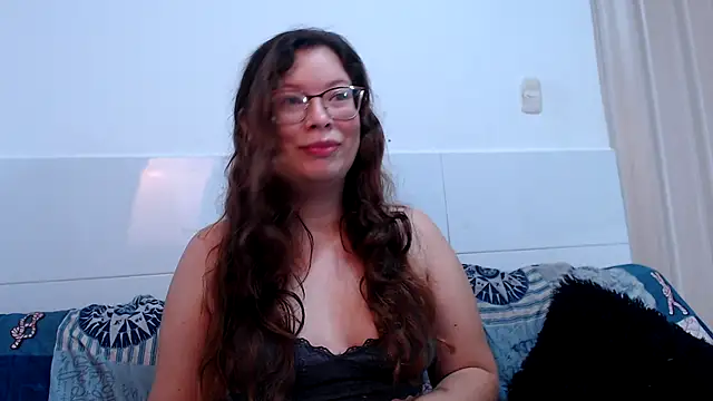 zoewhite2 online show from 1, 12, 2025