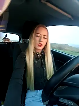 DeeA Blondy online show from 12, 11, 2025