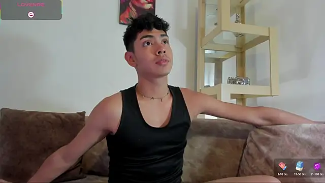 LoganTwink18 online show from 8, 1, 2026