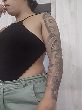 Valenn fernandez online show from 11, 4, 2026