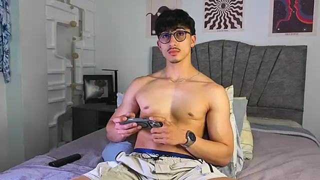 Snapshot of LatinReall chatting on 26, 3, 2026 LatinReall online show from 26, 3, 2026