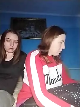 Snapshot of Viktoriia27 chatting on 3, 12, 2025 Viktoriia27 online show from 3, 12, 2025