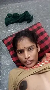 Snapshot of Guriya0076 chatting on 24, 9, 2025 Guriya0076 online show from 24, 9, 2025