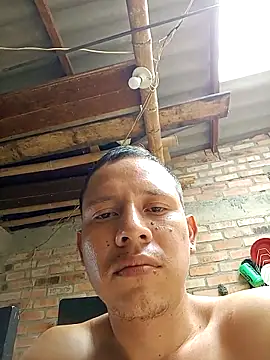 Snapshot of GaaraDiaz chatting on 28, 10, 2025 GaaraDiaz online show from 28, 10, 2025