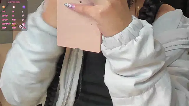 EsmeraldaGrace1 online show from 15, 9, 2025