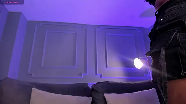 Snapshot of AmbarJames_ chatting on 2, 2, 2026 AmbarJames online show from 2, 2, 2026