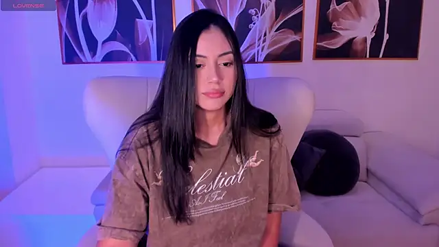 Snapshot of AmbarJames_ chatting on 27, 2, 2026 AmbarJames online show from 27, 2, 2026