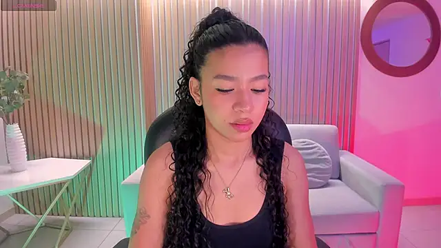 SophieHouston  online show from 7, 10, 2025