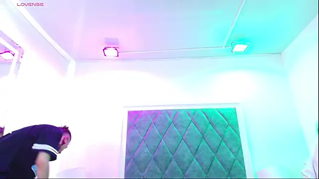 Asha zuri and adam online show from 18, 3, 2026