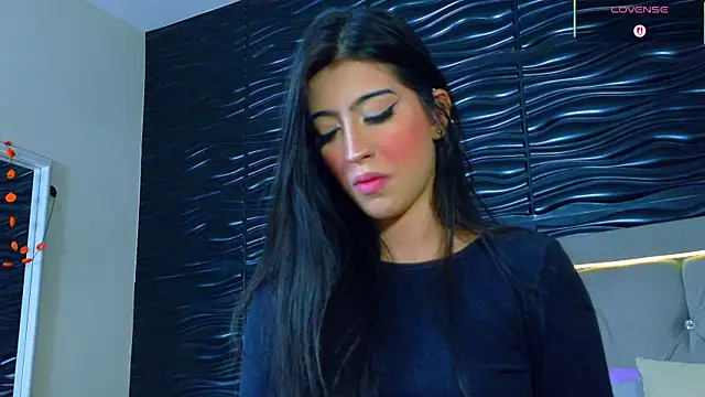 Ambar Bull online show from 9, 11, 2025