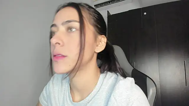 Snapshot of ValkaGrecco chatting on 10, 9, 2025 ValkaGrecco online show from 10, 9, 2025