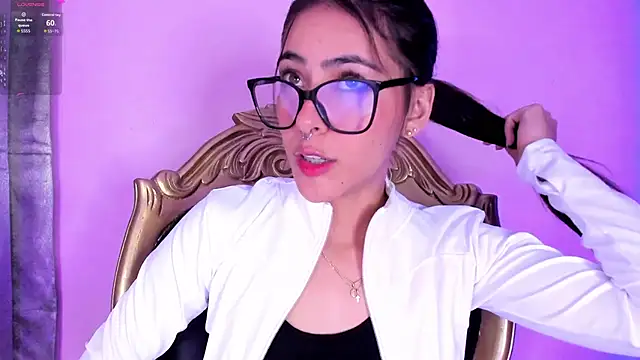 Snapshot of ValkaGrecco chatting on 29, 10, 2025 ValkaGrecco online show from 29, 10, 2025