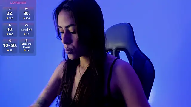 Snapshot of ValkaGrecco chatting on 14, 11, 2025 ValkaGrecco online show from 14, 11, 2025