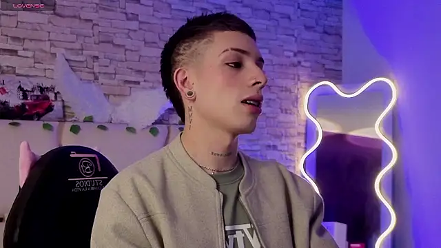 boyfox tay online show from 19, 2, 2026