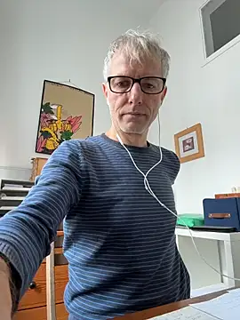 SexyLeon8 online show from 17, 12, 2025