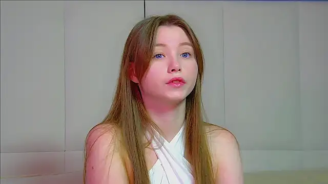 KeiraAsti online show from 7, 10, 2025