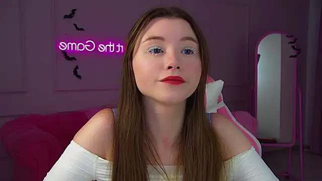 KeiraAsti online show from 17, 10, 2025