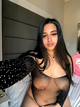 LilMisIndianx online show from 9, 10, 2025