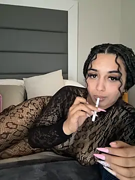 Snapshot of LilMisIndianx chatting on 23, 12, 2025 LilMisIndianx online show from 23, 12, 2025