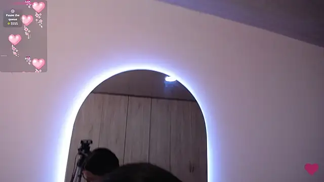 pinky f00x online show from 28, 11, 2025