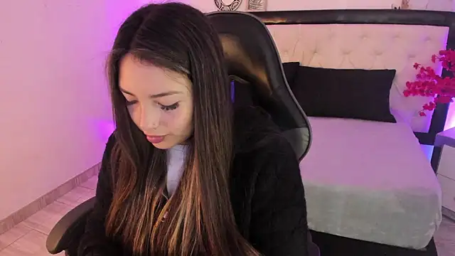 Snapshot of Adaara_Rey chatting on 15, 1, 2026 Adaara Rey online show from 15, 1, 2026