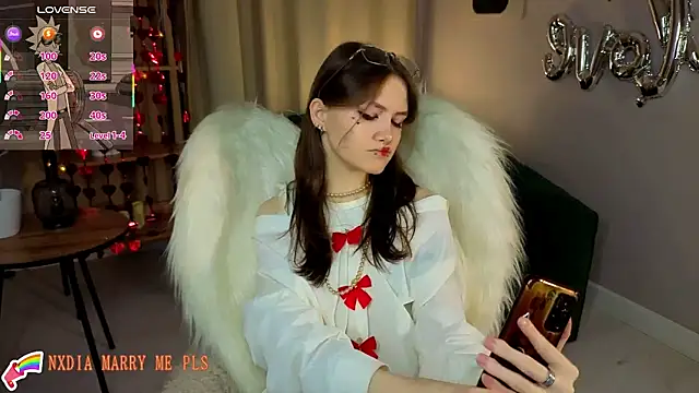 Dilara xBaby online show from 8, 2, 2026