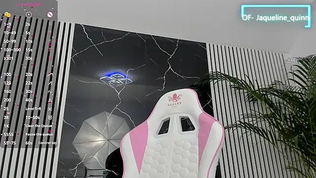 daisyblushh online show from 15, 9, 2025